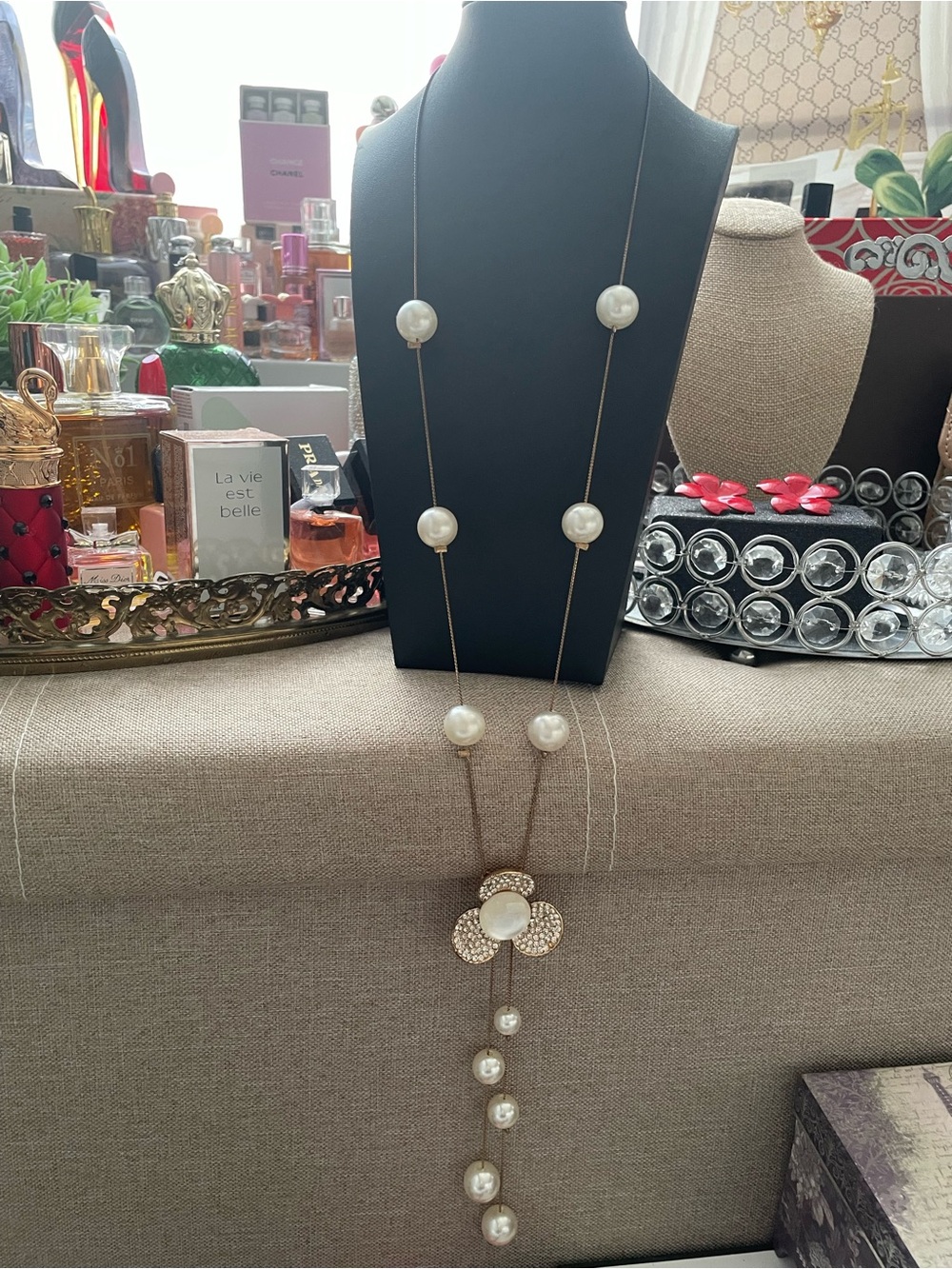 ✨Vintage Long Pearl Drop Necklace with Crystal Flower Pendant ✨Preloved